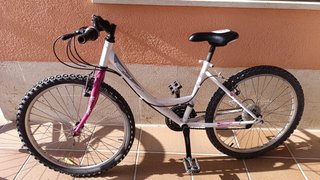 Bicicleta BH blanca y rosa No mareos no descuento