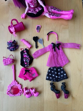Lote Monster High Draculaura Armario Coche