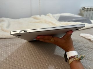 MacBook Pro 16” 2019 i7 16GB Plata
