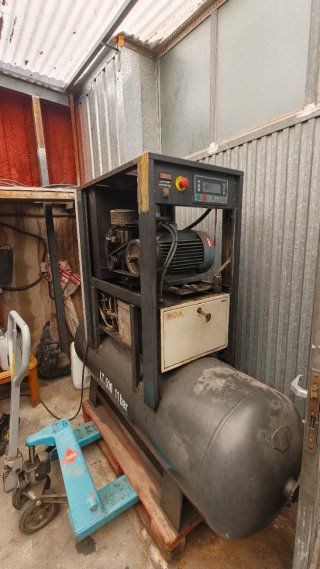 Compresor silencioso 500L LT.500 11 bar