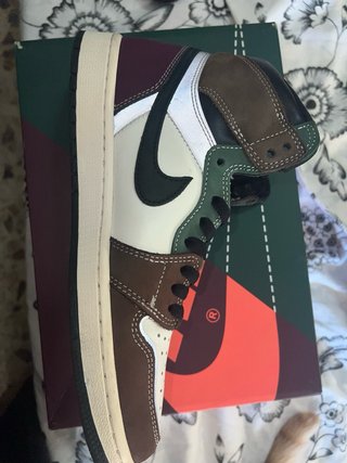 Nike Air Jordan 1 Retro High OG Hand Crafted 42.5