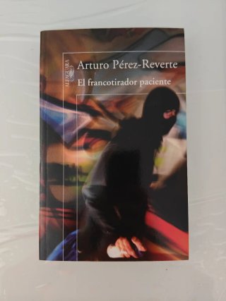 Lote de 4 novelas de ARTURO PÉREZ REVERTE