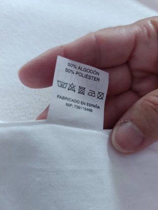 Cubre canapé. Cubierta para base de cama