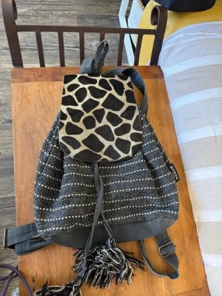 Mochila tela estampado animal print