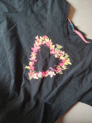 Camiseta Roxy Corazón Mariposas Talla L