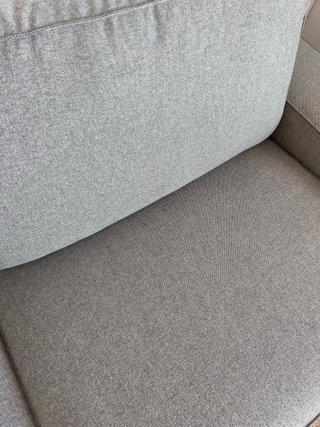 Sofá gris de tela en perfectas condiciones