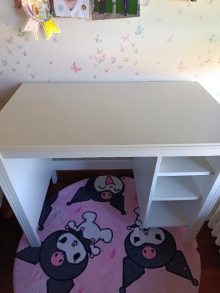 Mesa escritorio con silla