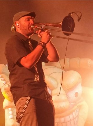 Clases de trombon, jazz, armonía clásica y moderna