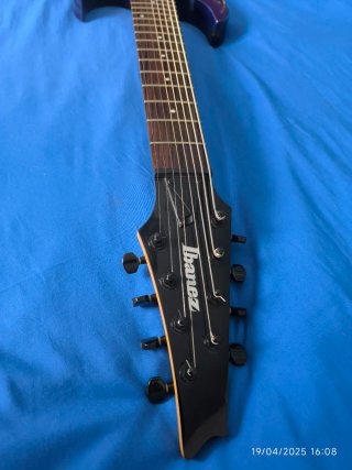 Ibanez RG8 8 cuerdas EMG 808