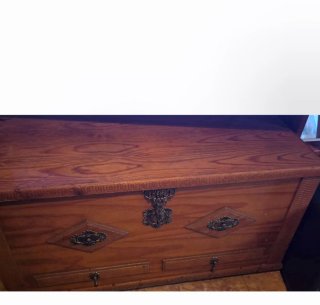 Baúl grande de madera y metal