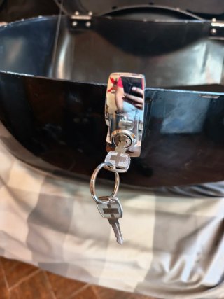 Baúl para moto negro