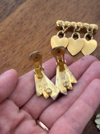 Lote bisutería vintage: pendientes, broche, colgan