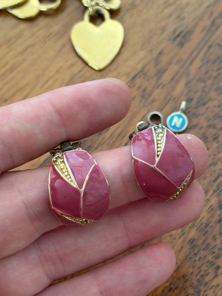 Lote bisutería vintage: pendientes, broche, colgan