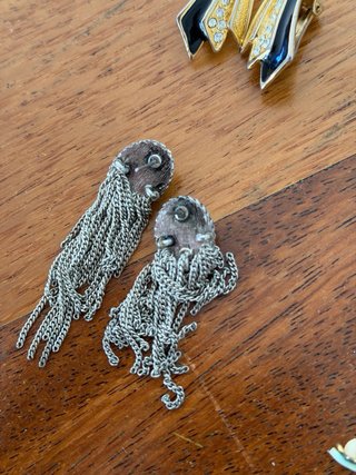 Lote bisutería vintage: pendientes, broche, colgan