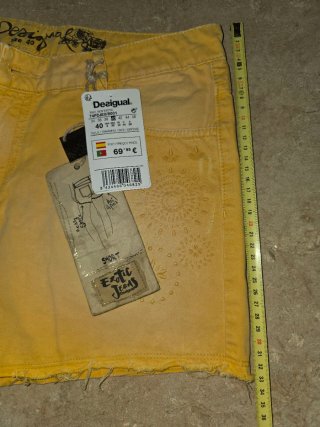 Shorts Desigual Amarillo Talla L/40