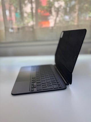 Magic Keyboard iPad Pro 11”