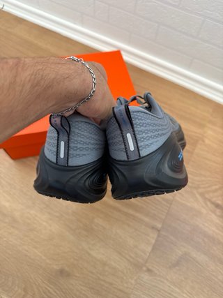 Nike Vomero plus Talla 42