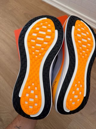 Nike Vomero plus Talla 45