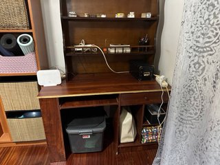 Escritorio de estudio de madera