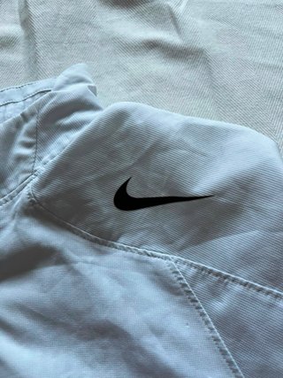 Chaqueta deportiva Nike ligera