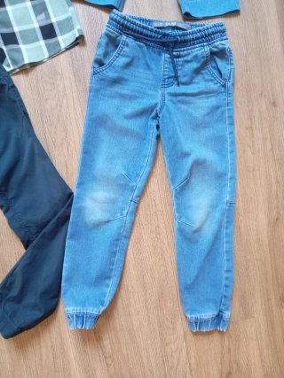Set 4 pezzi abbigliamento bambino 6-8 anni