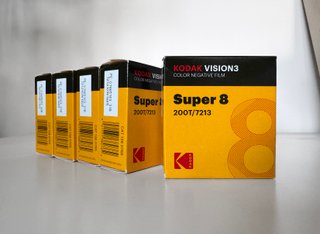 Película Super 8 Kodak Vision3 200T/7213