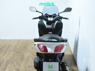 YAMAHA XMAX 125