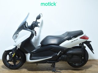 YAMAHA XMAX 125
