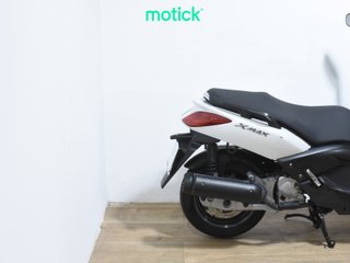 YAMAHA XMAX 125