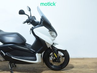YAMAHA XMAX 125