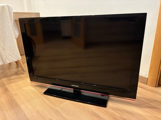 Televisor Samsung LCD 40 Negro/Rojo