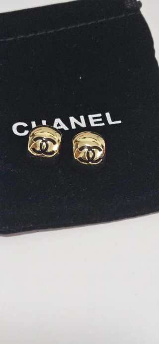 Pendientes Chanel Dorados y Negros