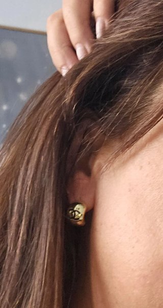 Pendientes Chanel Dorados y Negros
