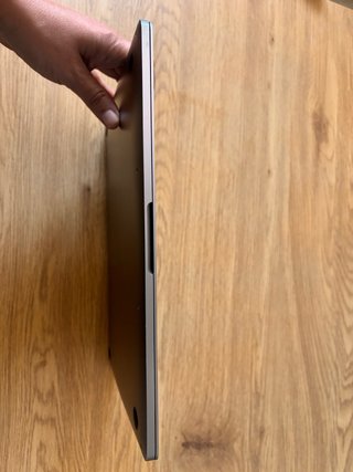 MacBook Pro 13,3 2017 Touch Bar non funzionante