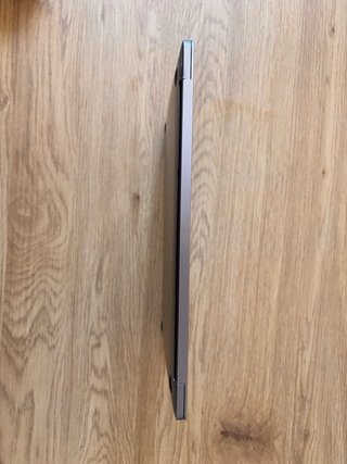 MacBook Pro 13,3 2017 Touch Bar non funzionante