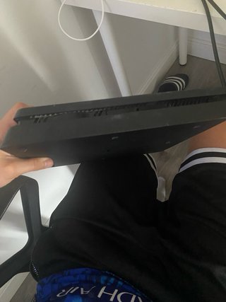 Consola PS4 Slim Negra con mando