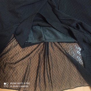 Vestido de verano negro con flores