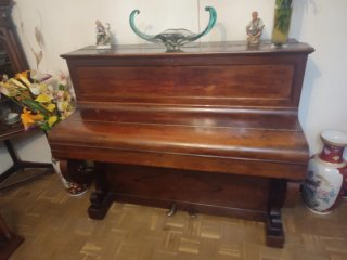 Piano vertical Pleyel Wolff & C.