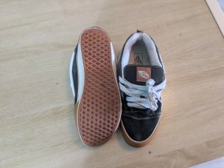 Zapatillas Vans Negras y Marrones