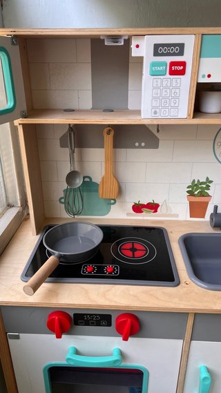 Cocinita de madera + Sillón X2 <PACK>