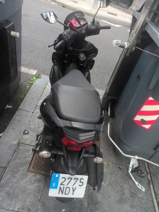 Yamaha Ray ZR 125 Scooter Negra