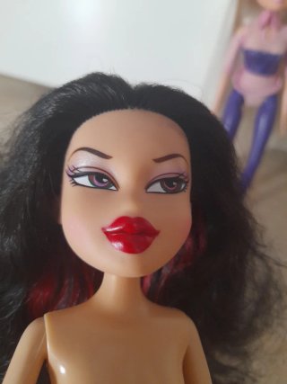 Due bambole Bratz
