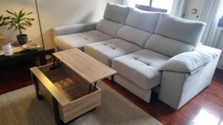 Sofá cama grande de tela