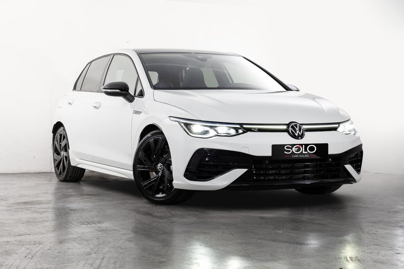 Volkswagen Golf 8 R 2.0 DSG 2024