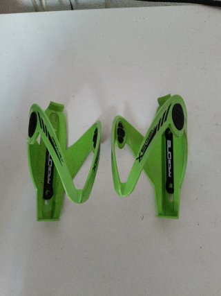 2 Porta bidones Verdes para Bici
