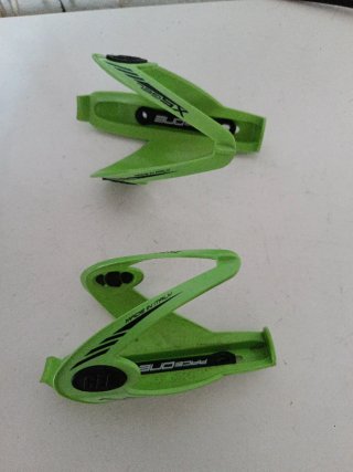 2 Porta bidones Verdes para Bici