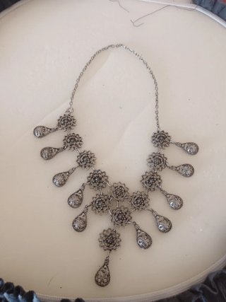 Gargantilla charra bisutería, estilo filigrana .
