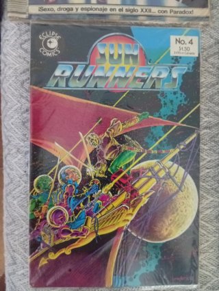 Lote 4 cómics vintage Marvel / Ultraman / Ultraver