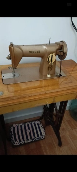 Máquina de coser SINGER vintage