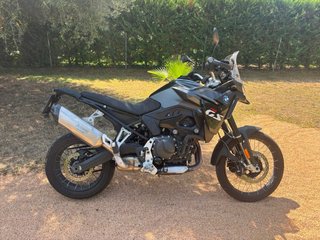 BMW F900 GS Adventure Negra - 4000km